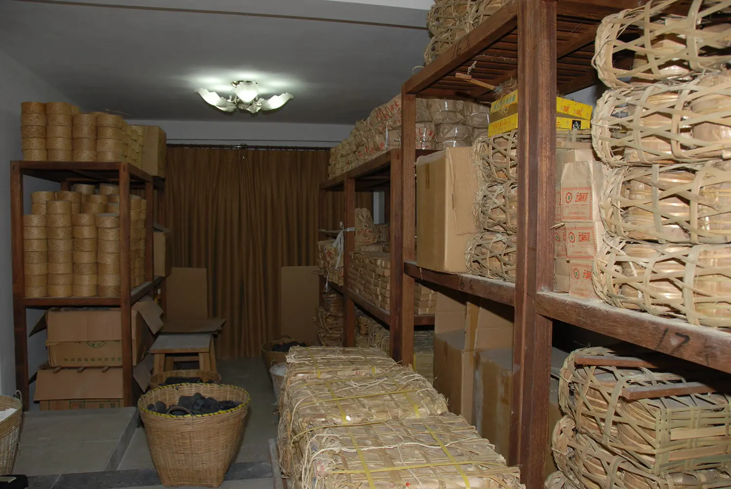 张家口干仓普洱茶仓库展示