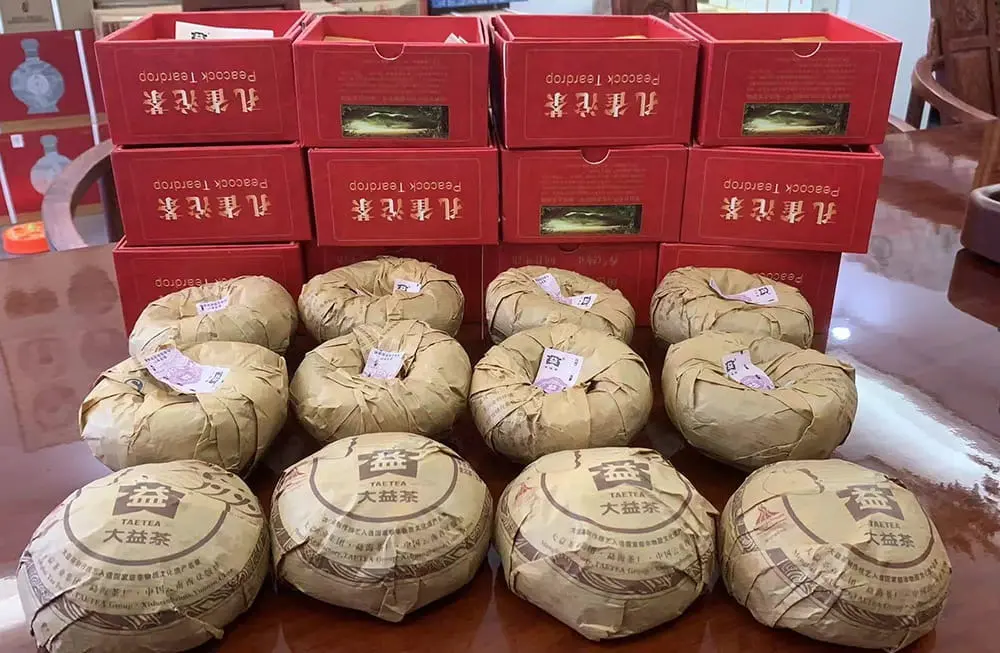 张家口回收大益普洱茶2010年生茶熟茶
