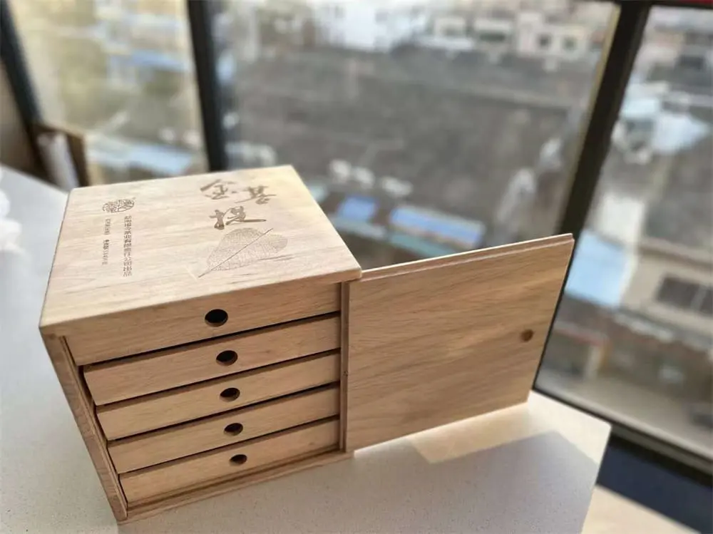 张家口回收福今普洱茶2017年生茶熟茶图3